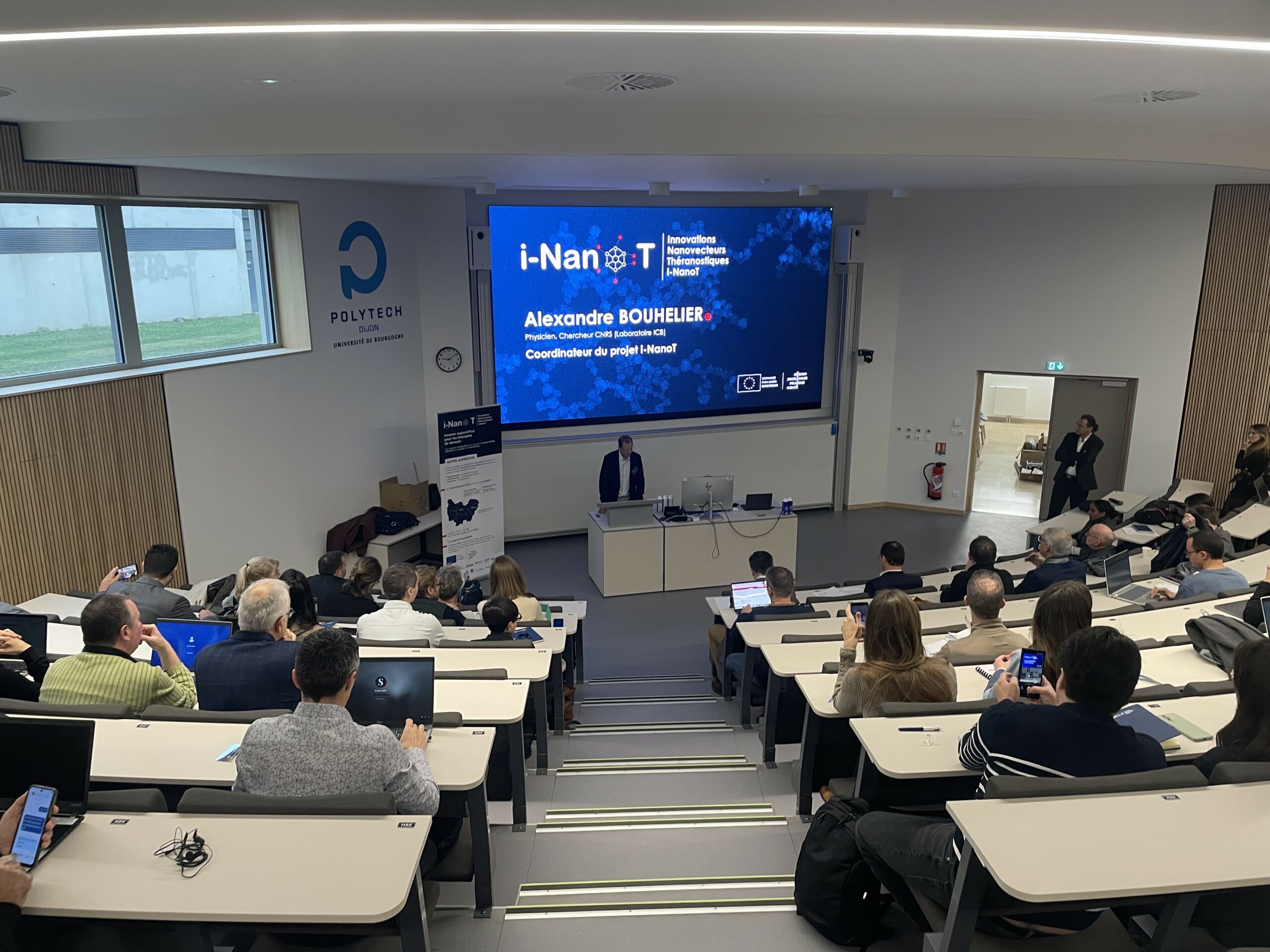 Lancement du projet i-NanoT : vers une filière régionale de nanomédecine